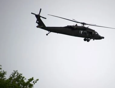 Τουρκικό στρατιωτικό ελικόπτερο έπεσε σε κατοικημένη περιοχή στην Κωνσταντινούπολη (φωτό, βίντεο)